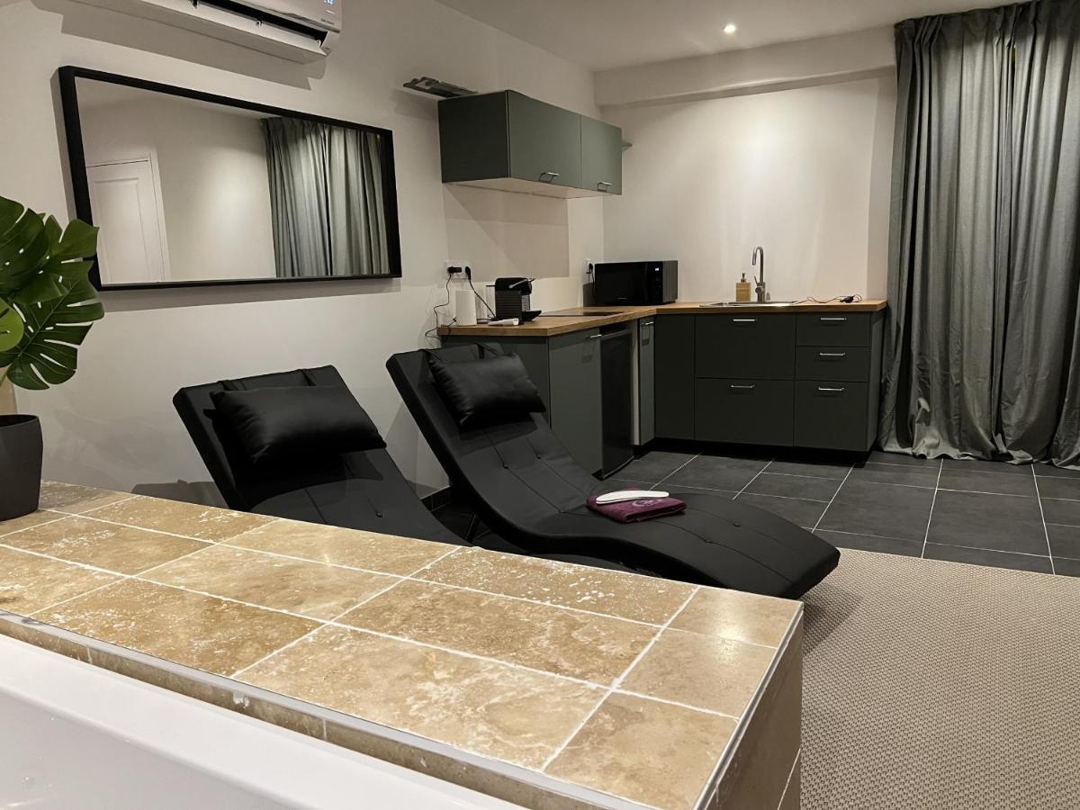 Appart Spa Privatif Laon Apartment Exterior photo